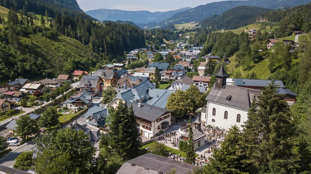 View of Annaberg im Lammertal