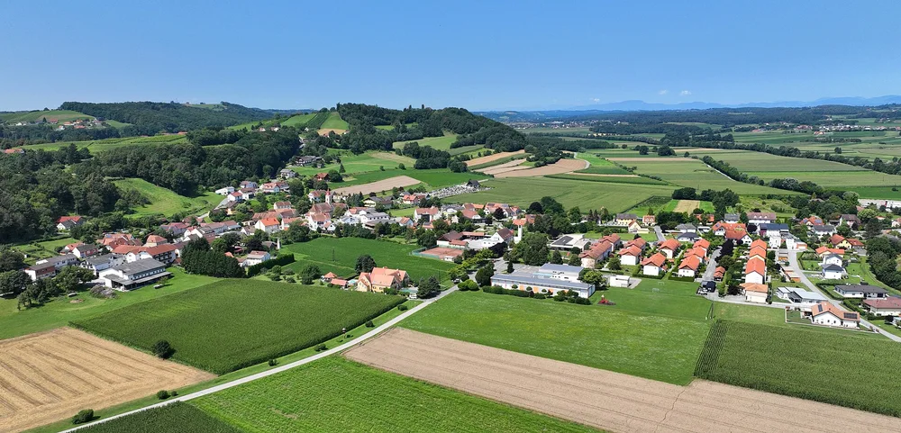 View of Loipersdorf bei Fürstenfeld