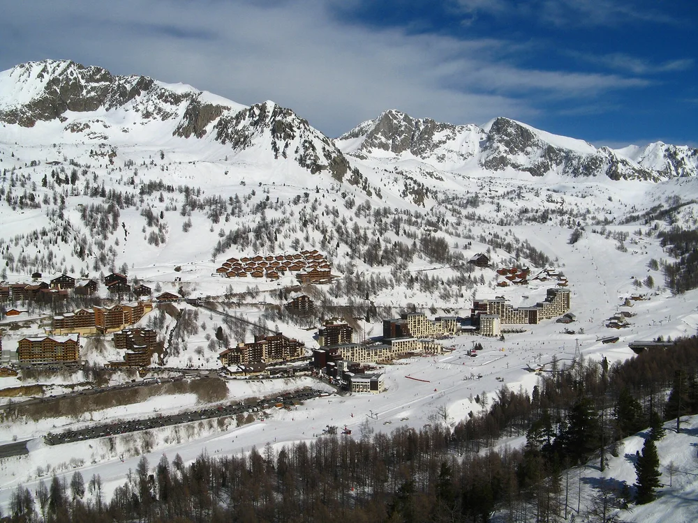 View of Isola 2000