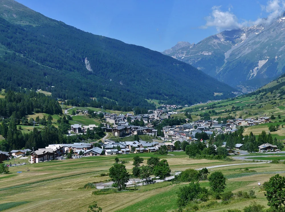 View of Lanslevillard