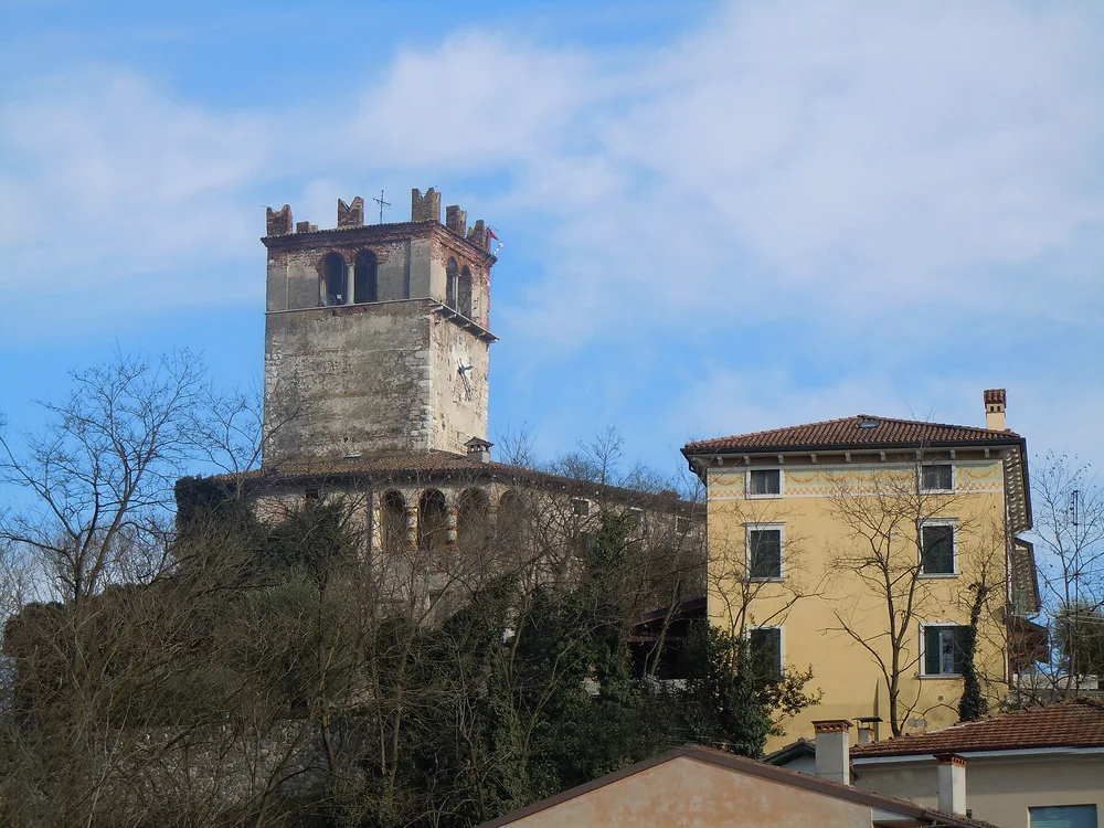 View of Castelnuovo del Garda